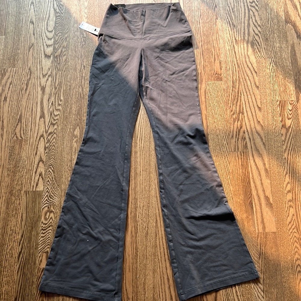 Aritzia TNA High Rise Leggings